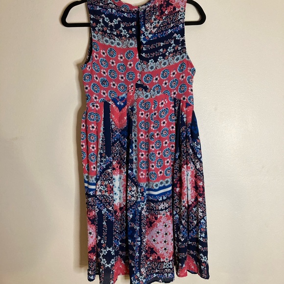 DR2- Floral MIDI Dress w/ Pleating Sz 2, Summer dress - Picture 2 of 7